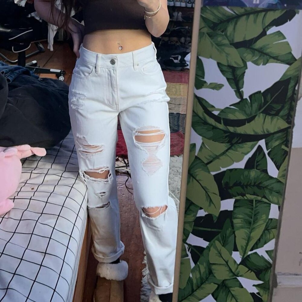 NWOT Pacsun Ripped Distressed Straight White Mom Jeans Women’s Size 23